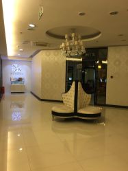 点击看大图 -挪娅婚纱摄影皇家会所