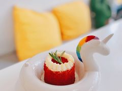 莓果红丝绒蛋糕-五进制 Coffee Shop