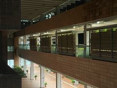 -香港大学