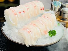 -得意咚瓜·顺德鱼生·冬瓜火锅(深圳首店)