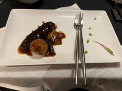 葱烧海参配乌米菌-鲁采LU STYLE(新天地店)