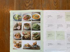 -ROAST coffee & eatery