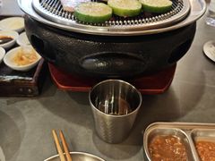 -围炉肉舍•炭烤活鳗•丹东海鲜烤肉(步行街店)