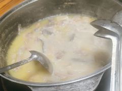 -侠成水上农庄(工业大道店)