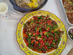 -乡土特色.冷锅鱼.牦牛肉汤锅