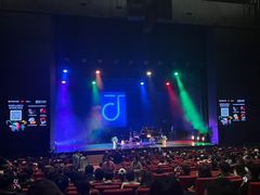 -交通银行前滩31演艺中心