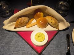 -弦月窗LUNETTE BY AMANDA(复兴路店)