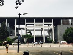 -中国人民大学图书馆新馆