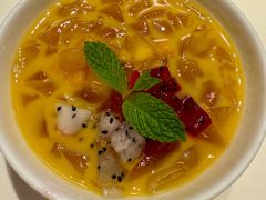 -巷子宽·酸菜鱼(迪士尼小镇店)