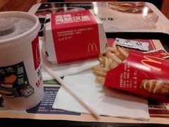 -麦当劳(虹梅路地铁站店)