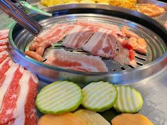 -哈哈碳都·牛肋条无限自助烤肉(台江万达店)