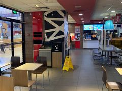 大堂-麦当劳(龙之梦购物中心店)