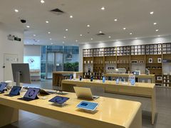 -华为授权体验店(中山公园来福士)