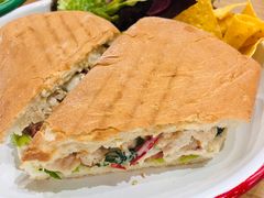 -HELLO 27 意面·沙拉·帕尼尼