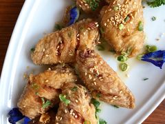 -Chom Cafe and Restaurant