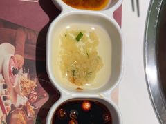 -洪氏嗨捞·广东猪肚鸡·椰子鸡火锅(西咸万象城店)