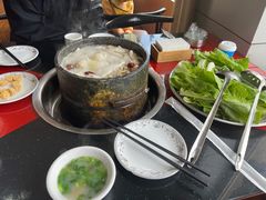 -南渝食府.墨脱石锅松茸鸡