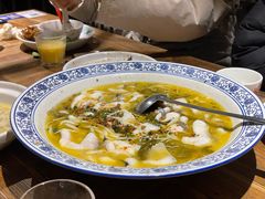 招牌酸菜鱼-老头儿油爆虾(胜利河美食街店)