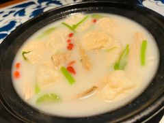 砂锅鱼豆腐-绿茶餐厅(珞珈创意城店)