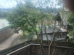 -土砂锅生态山庄·非遗砂锅雅鱼