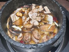 -蘑界·野生菌火锅(深业上城店)