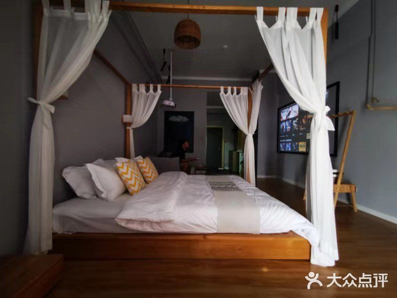 瓦舍