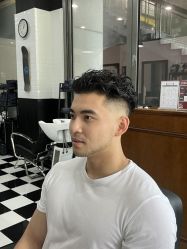 -MARTIN'S BARBER SHOP男士理发馆