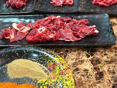 -牛里牛气· 榴莲海鲜鲜牛肉自助火锅·烤肉(横岗店)
