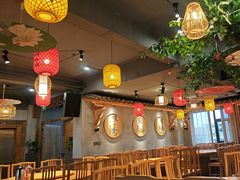 -头上红煨盐鸡·非遗院子餐厅