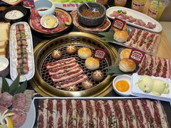 -極屋鮨牛 · 烧肉酒场(时代C馆店)