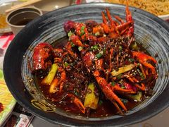 -肥肥虾庄·金牌油焖大虾(汉街SKP店)