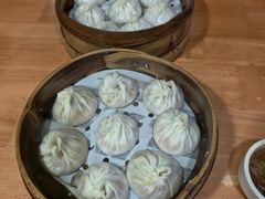 -莱莱小笼·乔艾