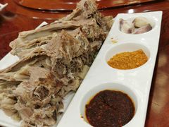 -三江源美食城