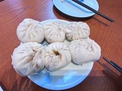 茴香苗豬肉包-草包包子铺1937(普利街店)
