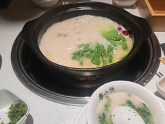 -粤小煲鲜汤猪肚鸡(丹尼斯二天地店)