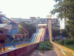 -武汉市青少年宫水上世界