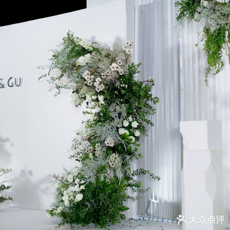 最深情的白绿婚礼