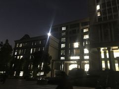 -复旦大学光华楼