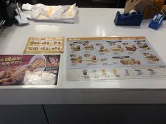 -华莱士·全鸡汉堡(五号路店)