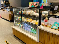 面包甜点陈列柜-星巴克臻选(成都东方新希望天祥店)