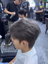 -藤野造型专业烫染接发