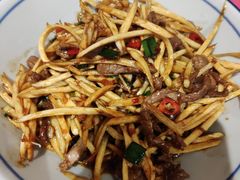 茭白炒牛肉丝-荆九爷爆炒桥头三嫩(浙大店)