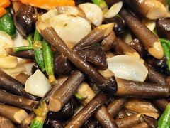 鸡枞菌炒百合-鲜得莱渔港·小平岛海胆馆(七贤岭店)