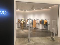 -URBAN REVIVO(西安Momopark店)
