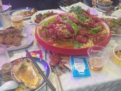 -海盗船. 龙虾烧烤. 酒馆