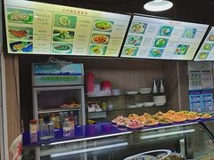 -陇上全荟兰州传统牛肉面(延吉路店)