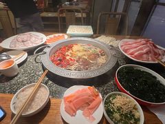 -杨肥肠火锅大排档(火车站花园店)
