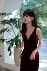 -艾米丽婚纱礼服