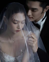 -城市花园婚纱摄影
