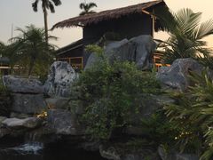 -花溪雨·森林餐厅(石基店)